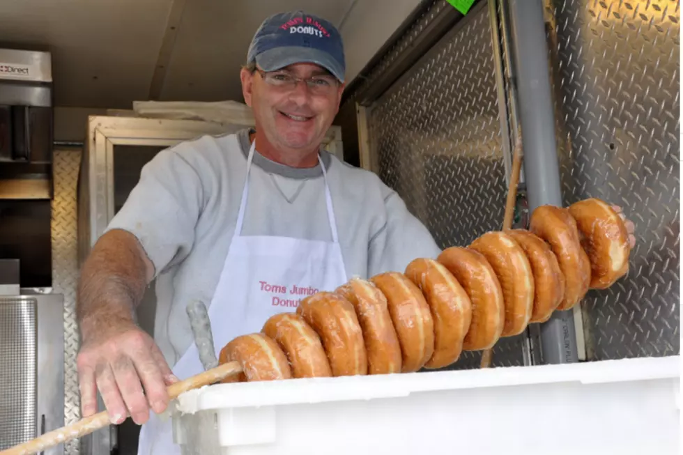 Tom of Tom’s Jumbo Donuts at the Fryeburg Fair Is Retiring