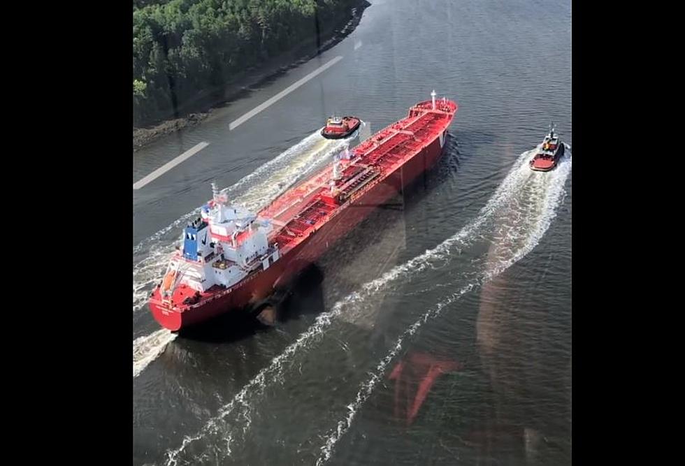 Watch: Big Ship & Tugs Leave Bucksport & Motor Under The Penobscot Narrows Bridge