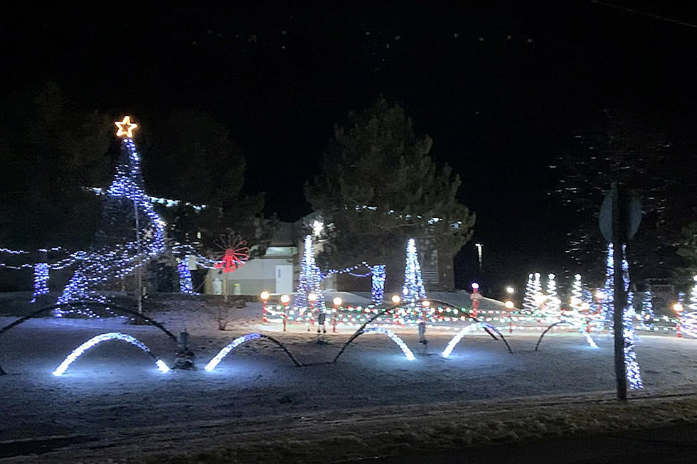 Hathaway Holiday Light Show Kicked Off This Week in Veazie