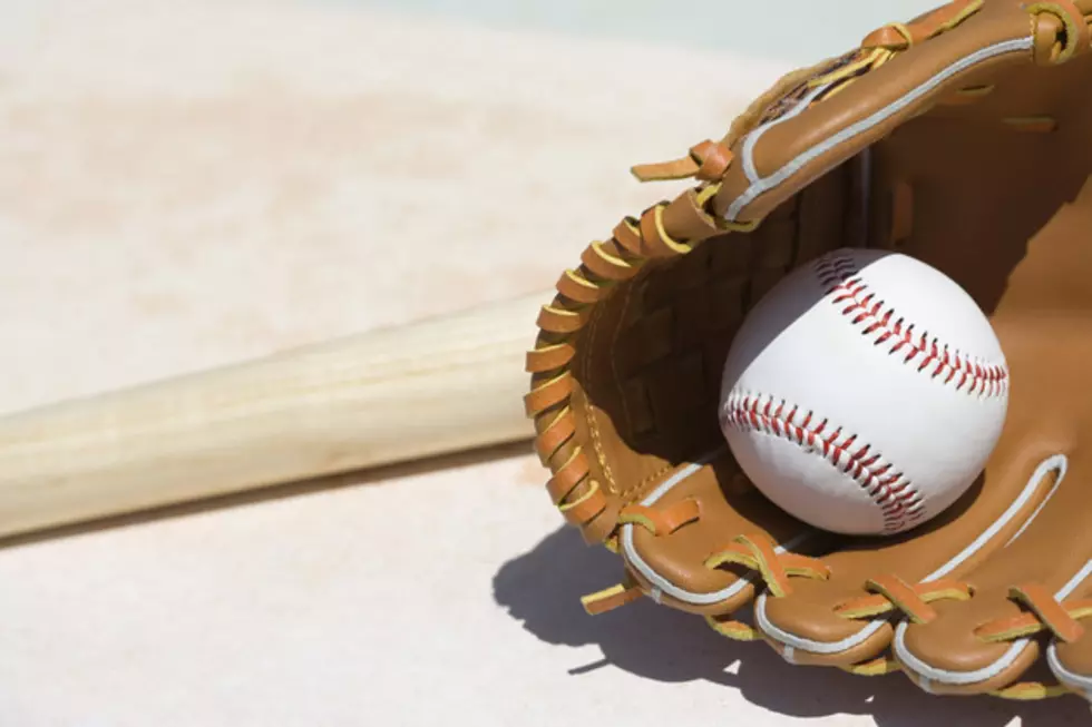 Former Major Leaguers Offer Free Baseball Clinic to Local Kids