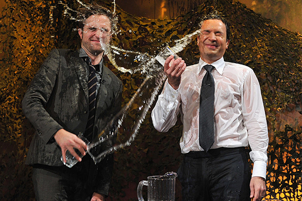 Robert Pattinson + Jimmy Fallon Have a Water Fight Even We Found Adorable [VIDEO]