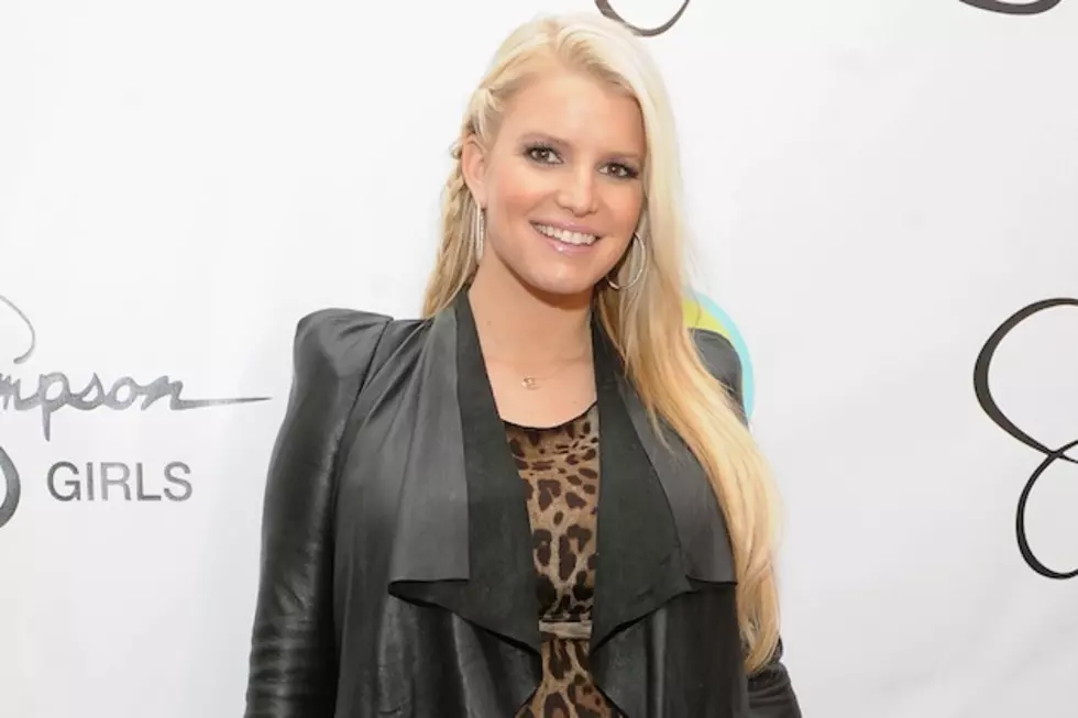 Jessica Simpson Is Obviously Gestating a Bouncing Baby Elephant [PHOTO]