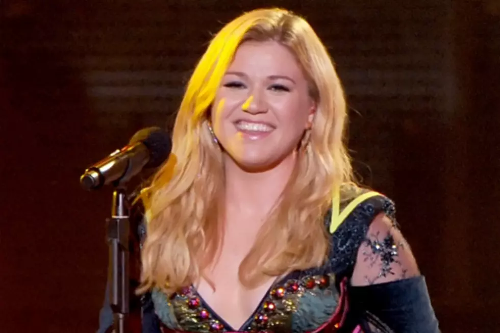 Go Ahead and Think Kelly Clarkson Is Into Girls. She’s Awesome So She Doesn’t Mind.