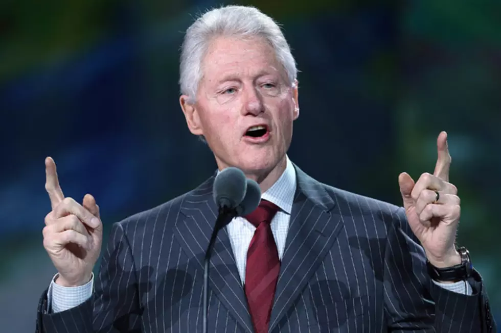 Bill Clinton Makes a Surprise Appearance at the 2013 Golden Globes [VIDEO]