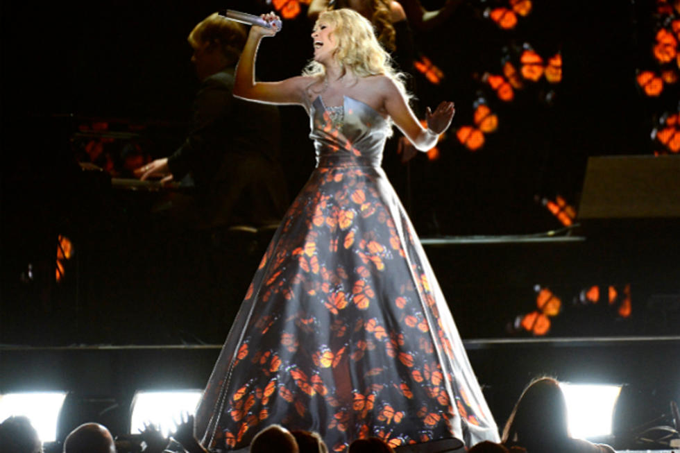 Carrie Underwood Apparently Wore a Projection Screen for Her 2013 Grammys Performance [PHOTOS, VIDEO]