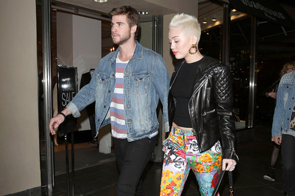 Miley Cyrus + Liam Hemsworth Haven’t Broken Up