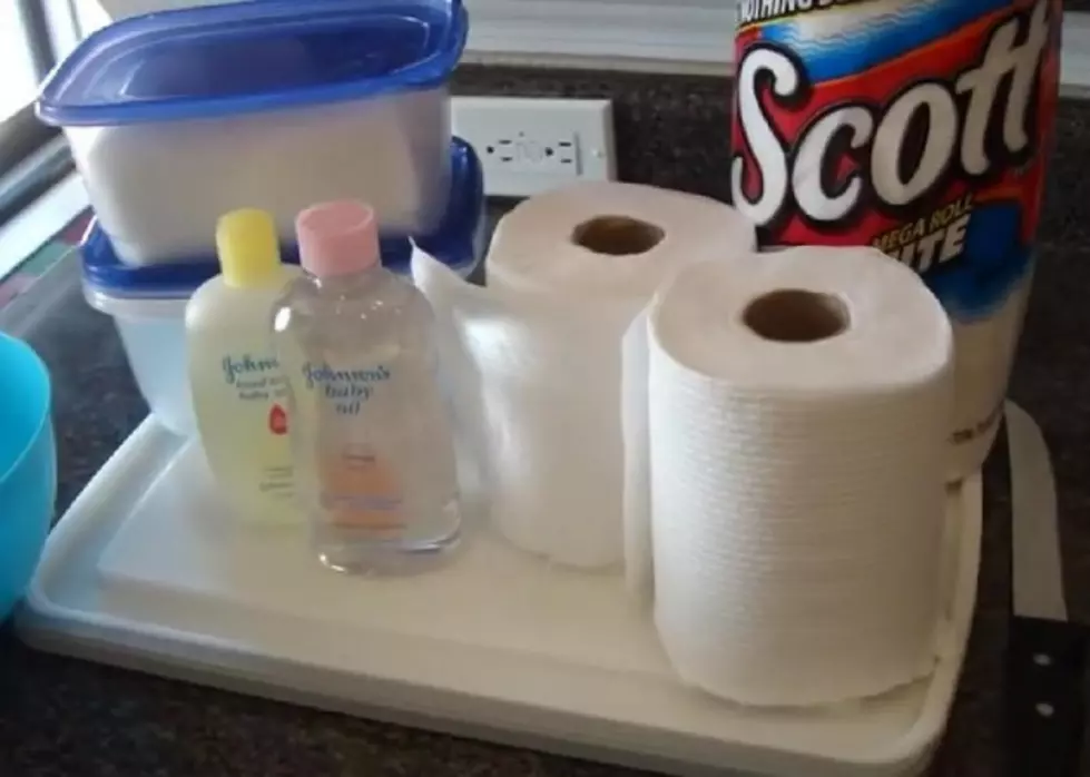 Homemade Baby Wipes [VIDEO]