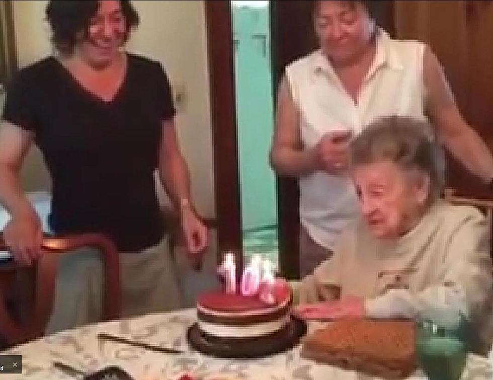 102 Year Old Woman Blows Out Candles & Teeth [VIDEO]