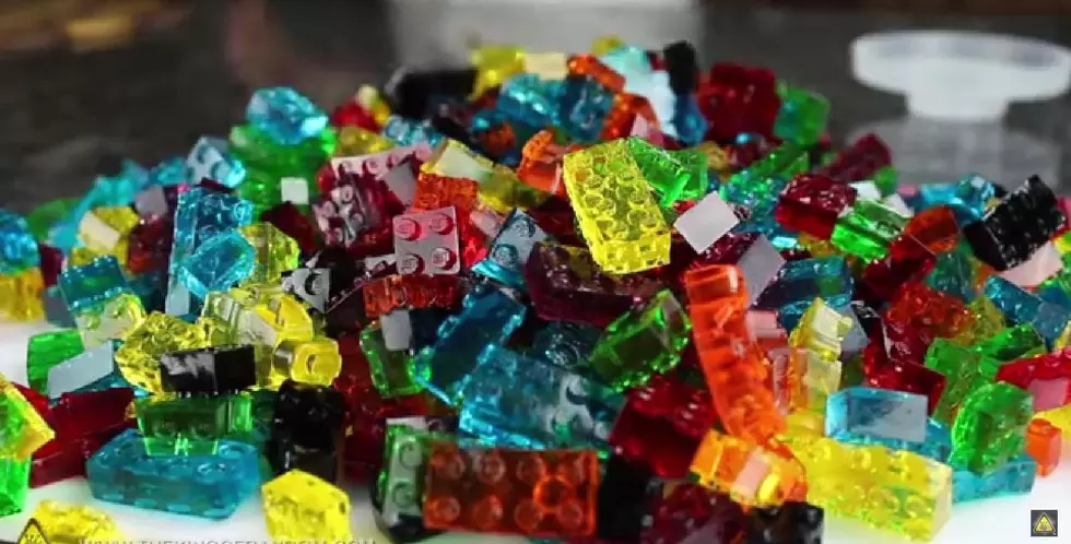 Make Your Own Lego Gummies [VIDEO]