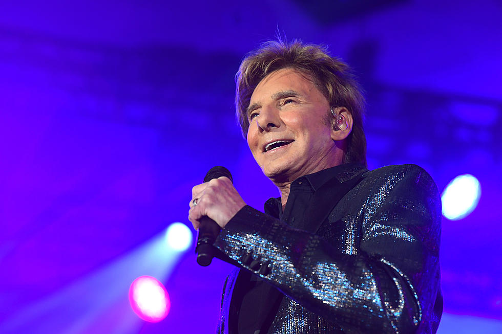 Win Tickets to See Barry Manilow on Broadway!
