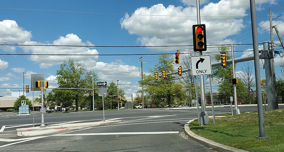 Hey, Mays Landing -- Yes, You CAN Turn Right on Red Here