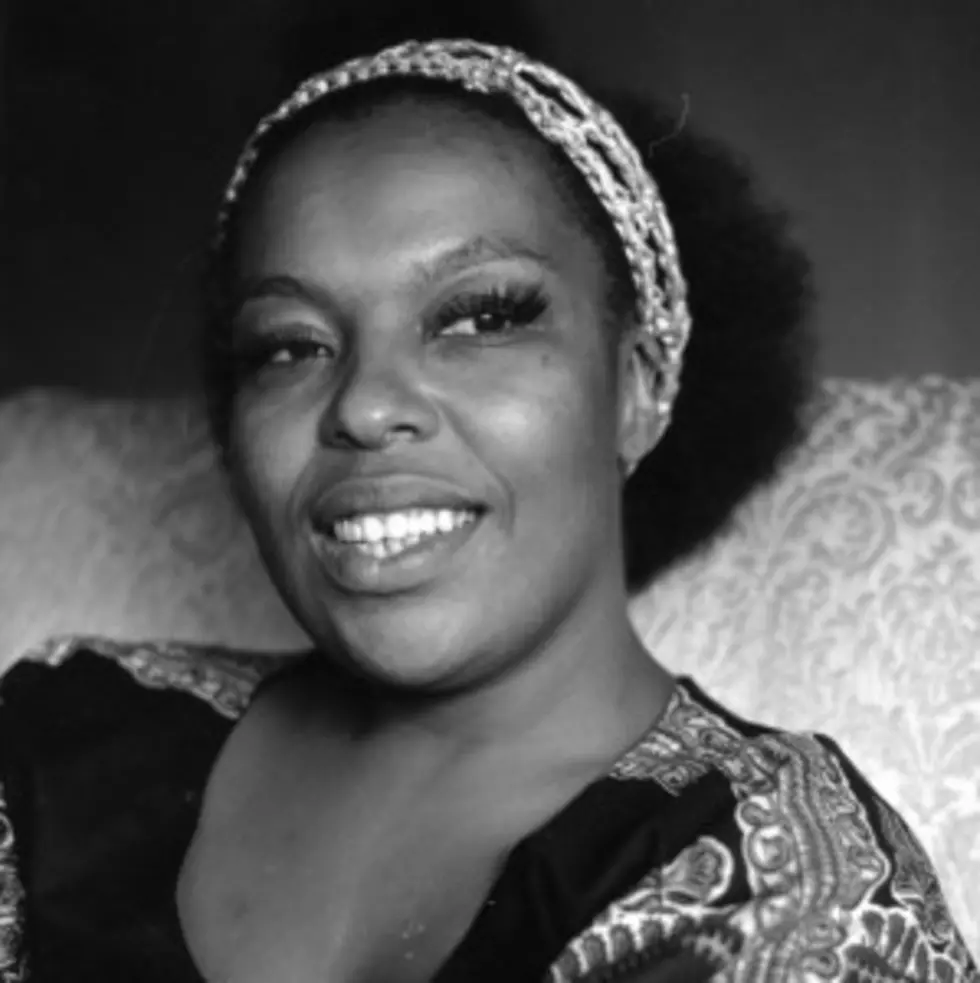 Roberta Flack Wins Record of the Year Grammy Two Years in a Row &#8211; Black History Month