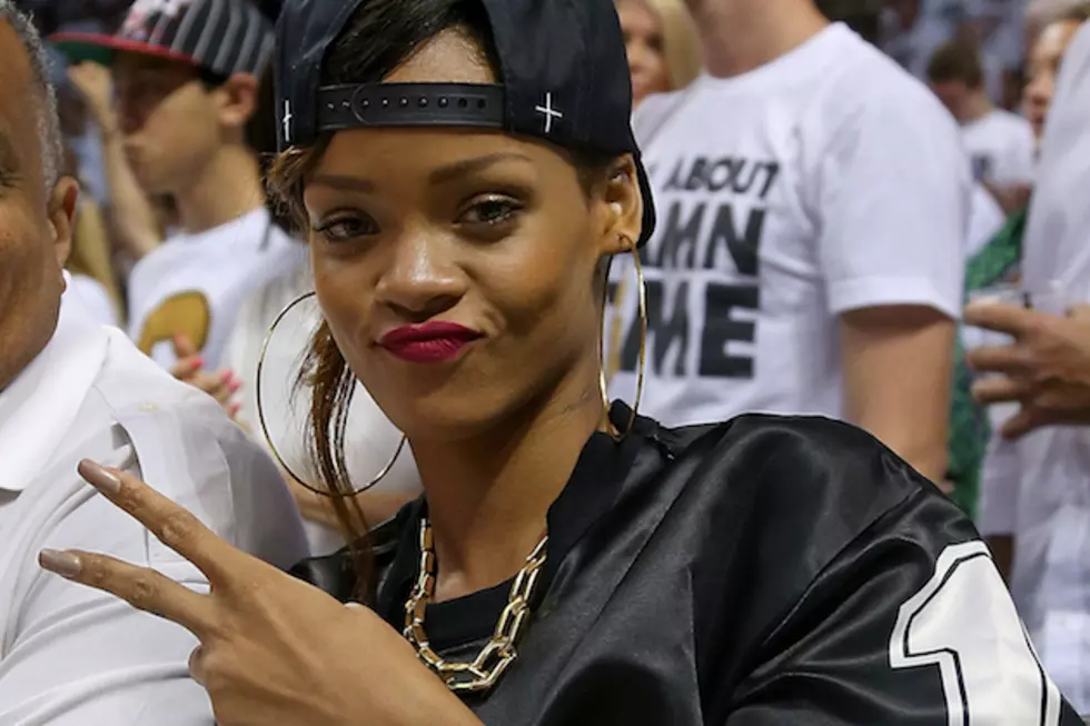 Rihanna Flaunts Her Assets, Nipples While Filming &#8216;Pour It Up&#8217; Video