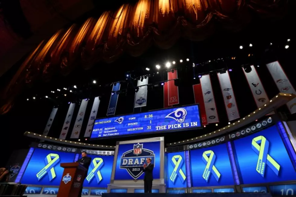 Reviewing The Pats&#8217; 2016 Draft [VIDEO]
