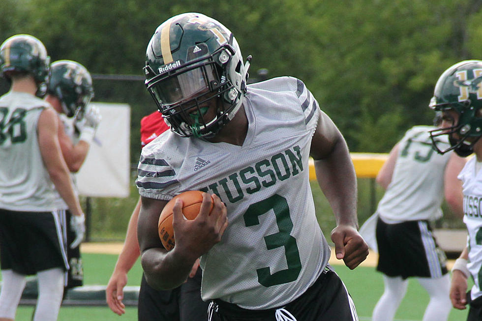 Husson Opens With Union