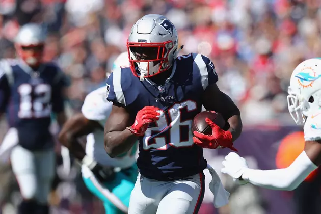 Michel Has 100 Yard Day In Pats Win [VIDEO]
