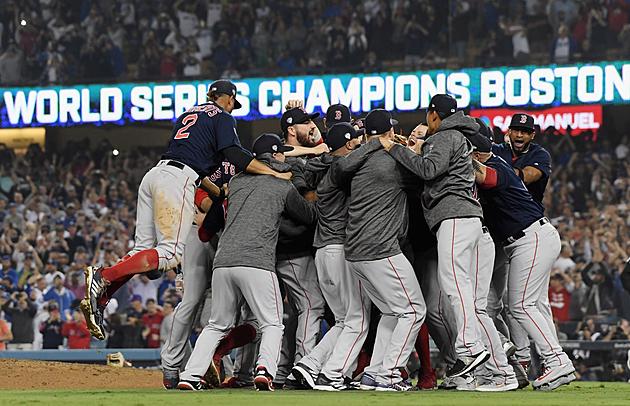 Series Win Means $416,000 To Each Sox Player