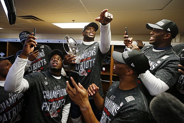 AFC Champs Return Home In Early Morn [VIDEO]