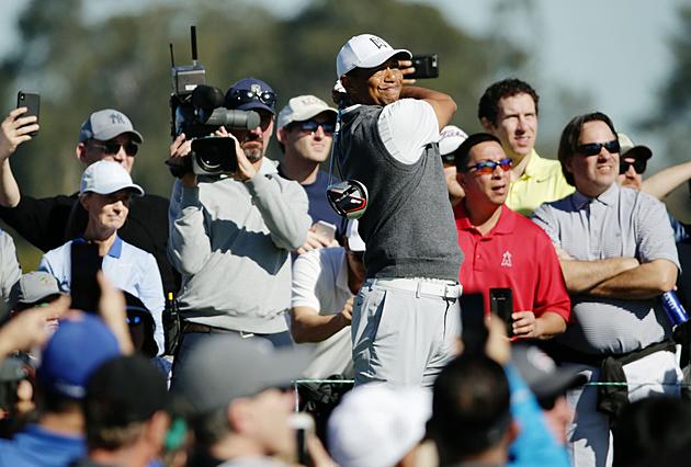 Tiger &#8217;19 PGA Tour Debut [VIDEO]