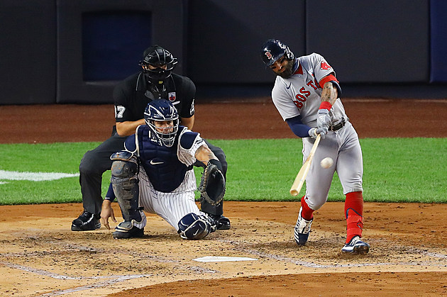 Happ, Ford lead Yanks to 9th straight win over Red Sox, 4-2