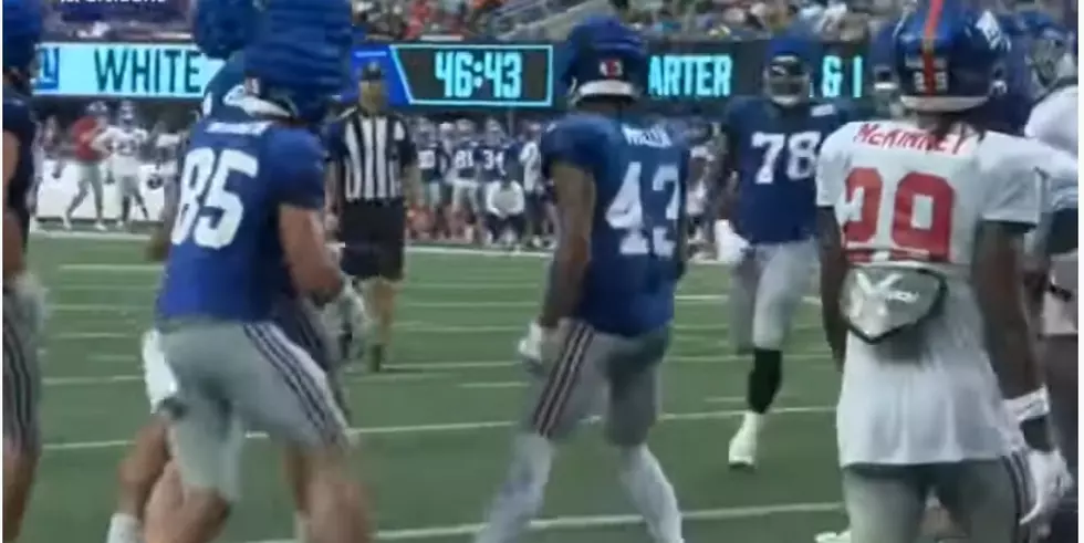 Former Black Bear Andre Miller Catches TD in Giants&#8217; Blue-White Scrimmage [VIDEO]