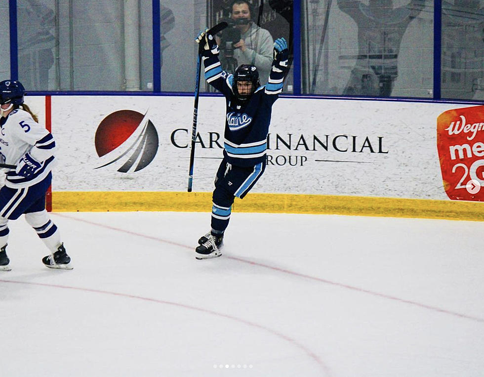 Maine Women’s Hockey Beats Holy Cross 5-2 Clinch Home-Ice Playoff Game