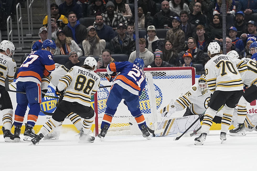 Kyle Palmieri’s 1st-period hat trick leads Islanders past Bruins 5-1