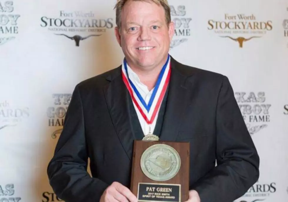 Pat Green Awarded 2017 Rick Smith Spirit Of Texas Award
