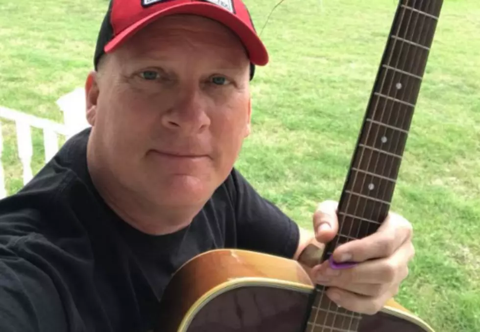 Kevin Fowler Has Written His Biggest Hits on a 40 Year-Old $199 Guitar