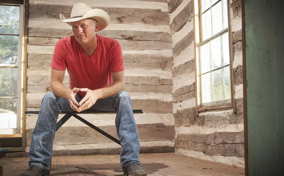 LISTEN UP! Kevin Fowler Returns With New ‘Country Song to Sing’