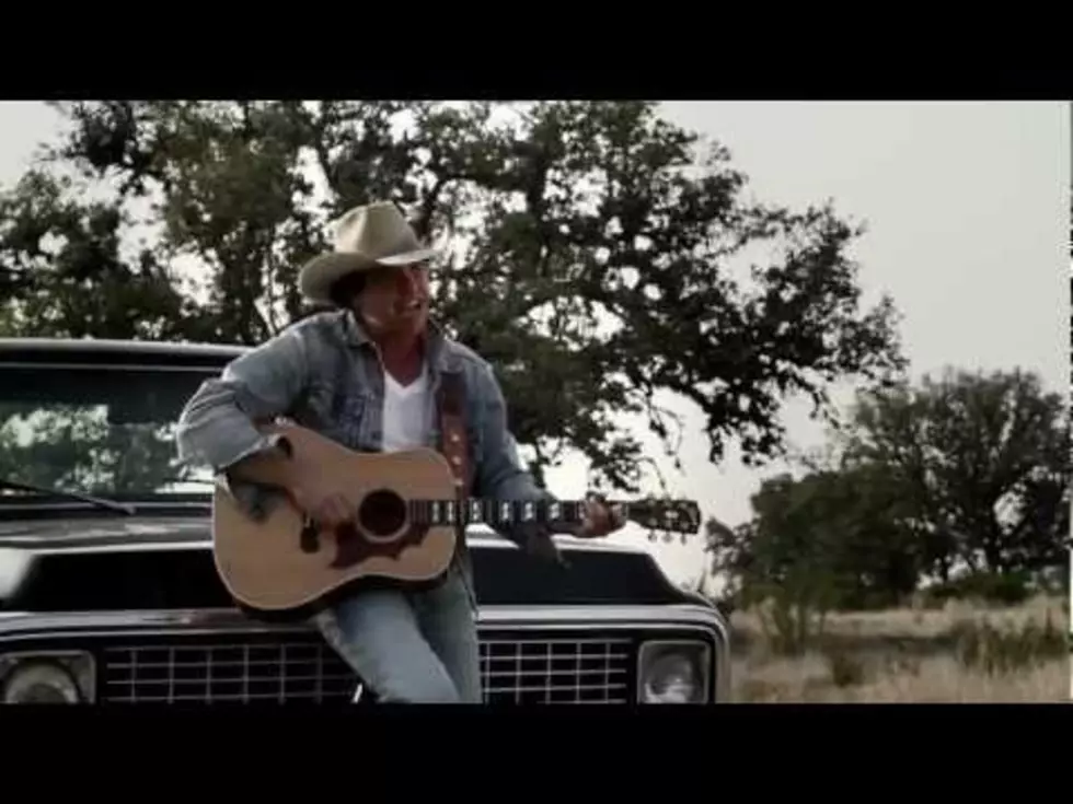 RTX SUNDAY VIDEO: Jon Wolfe 'That Girl in Texas'