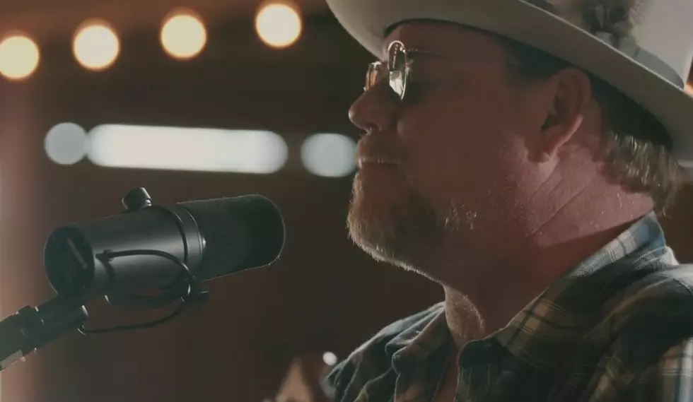 Pat Green Breathes New Life into His Old Hit 'Crazy'