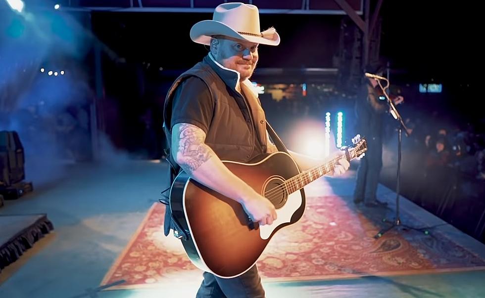 Randy Rogers Band Fans Included in New ‘Crazy People’ Music Video