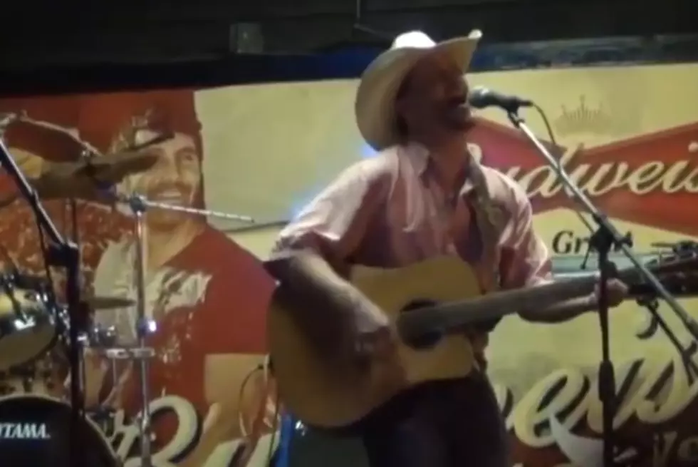 ’11 Cody Johnson Belts Out ‘Pray for Rain’ to Empty Room & Bar Stools