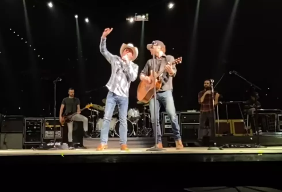 Dierks Bentley & Kevin Fowler Sing '100% Texan' in San Antonio