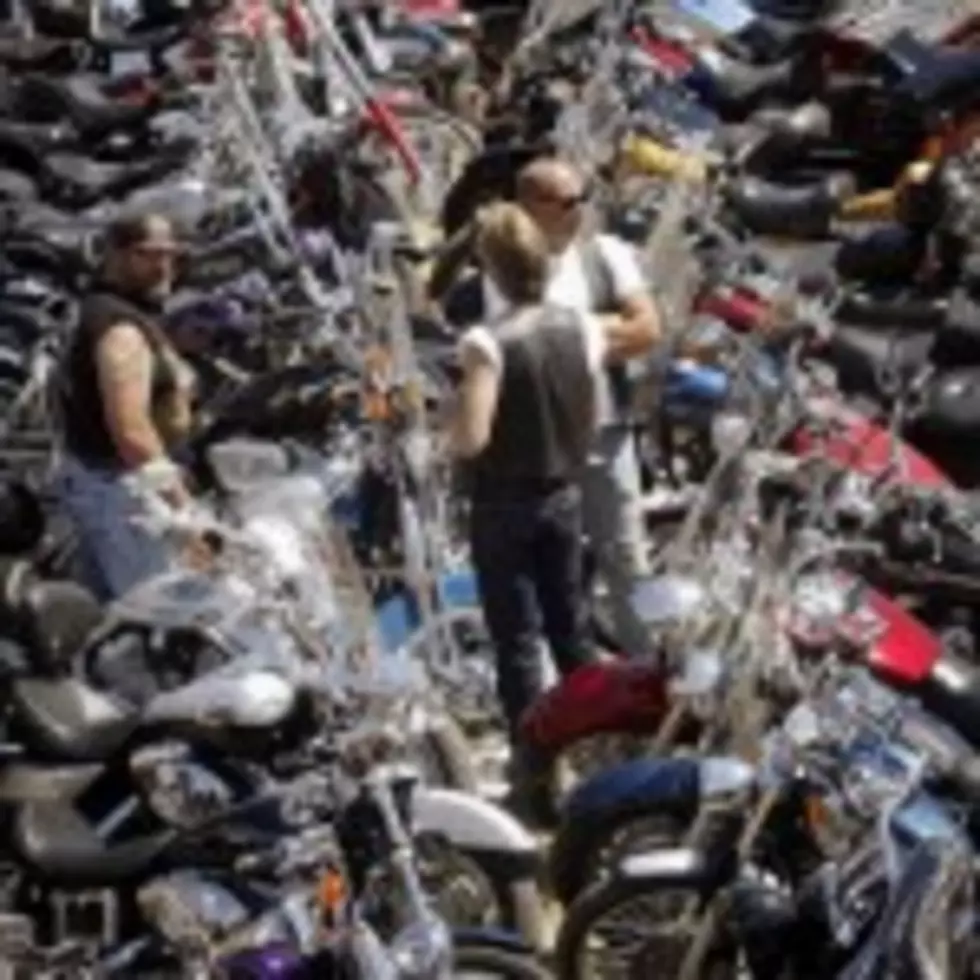Dubba Gs Dubba B: Biker Business And A Biker Babe [VIDEO]