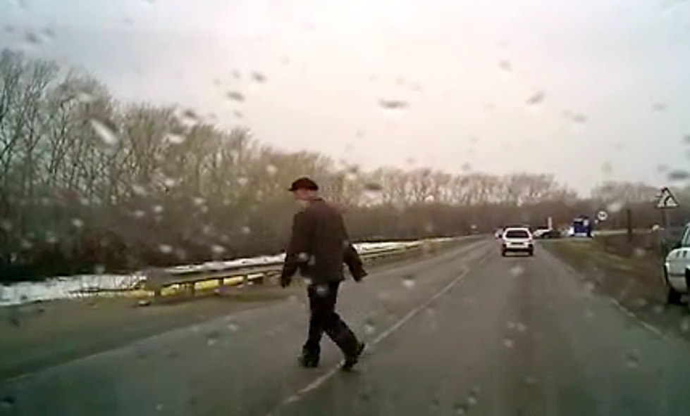 Russian Old Man Vs Truck&#8217;s Side Mirror- Who Ya Got? [Video]