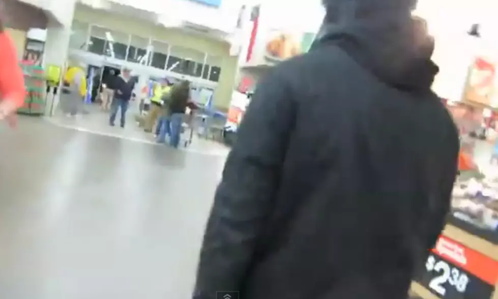 Black Friday Shopper Kicked Out Of Wal Mart For Filming The Madness [VIDEO]