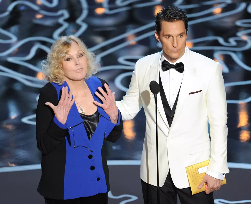 Some of the Most Awkward Oscar Moments