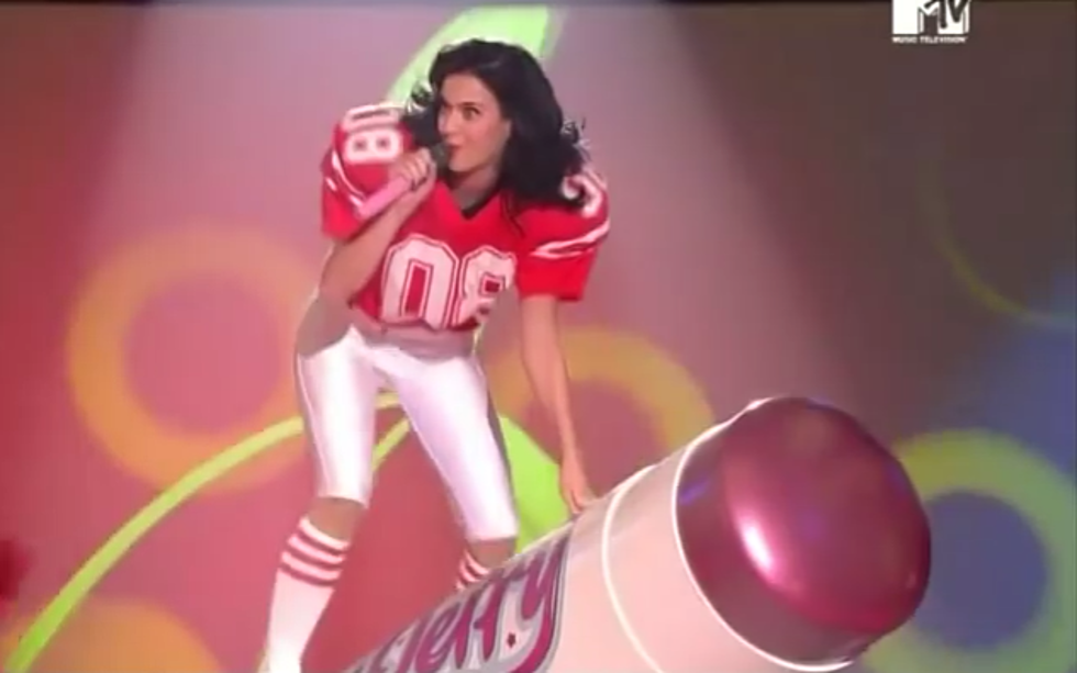 Katy Perry Confirms She Will Be Performing at Super Bowl XLIX
