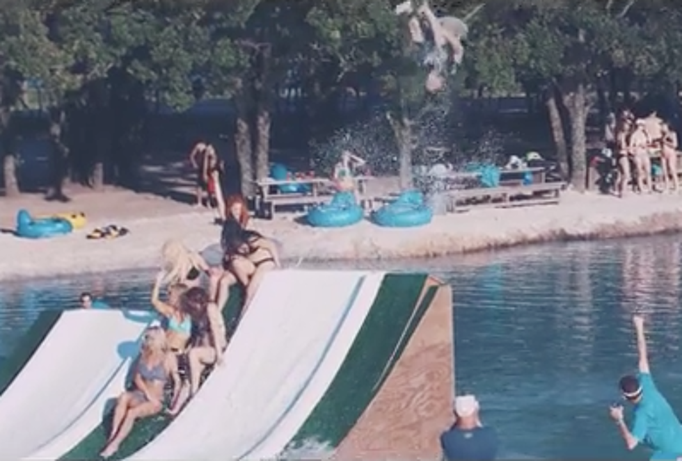 Amazing Texas Water Slide Launches Riders into the Sky