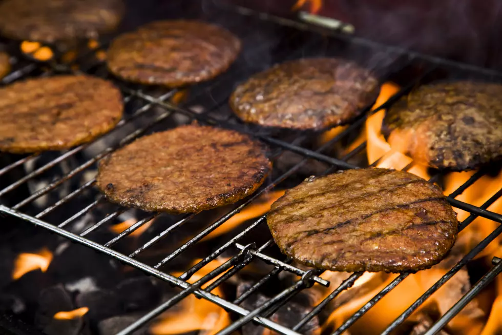 Enter Our KLAQ BBQ Backyard Griller Competition: Best Burger
