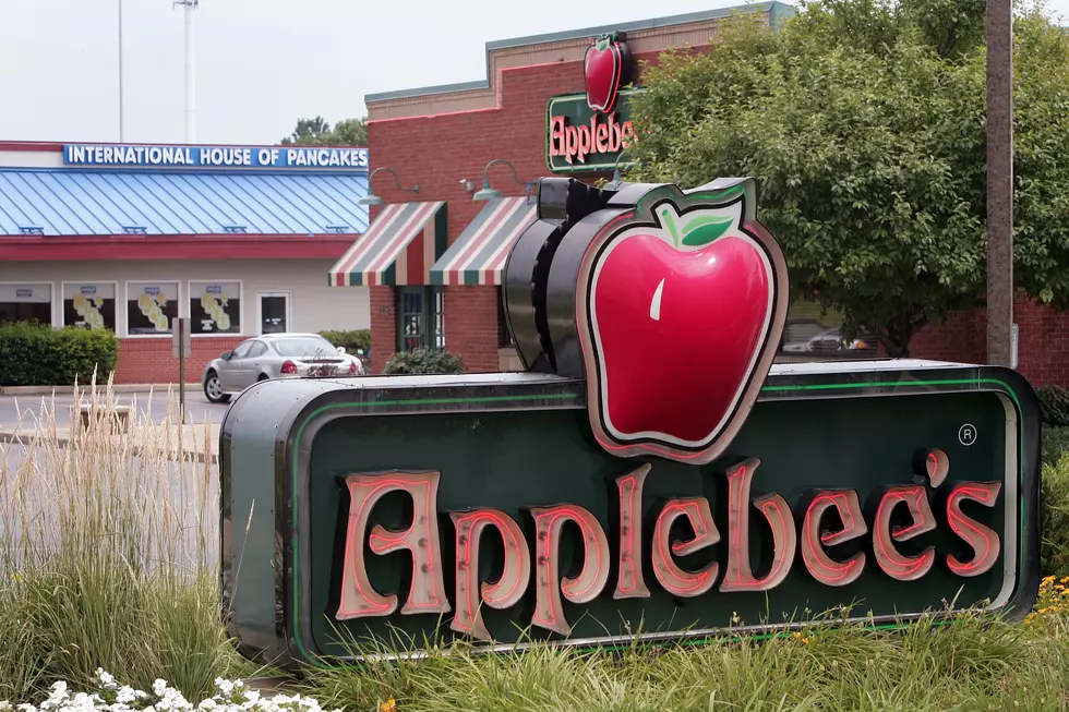 Applebee’s Serving up $1 Vodka Raspberry Lemonade this Month