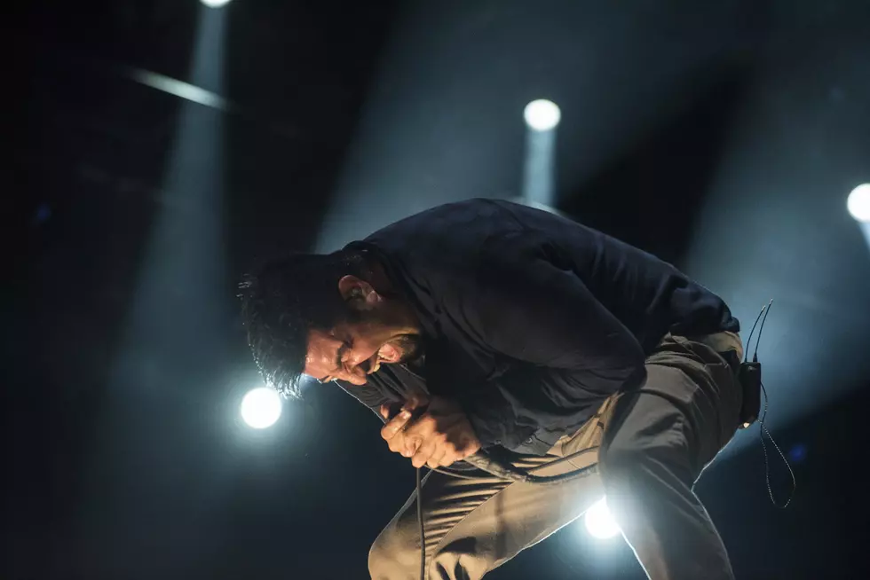 Deftones Donating Cancelled Tour Merch Sales To Their Road Crew