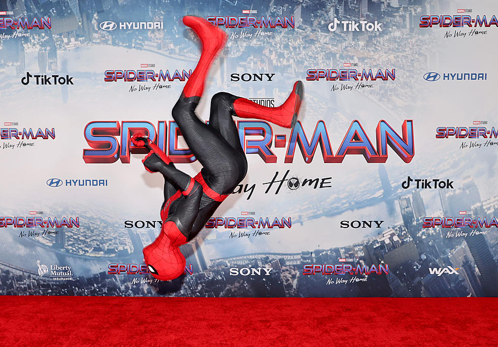 Spider-Man Fans in Juárez Recreate Famous Meme In Time for Movie Premiere