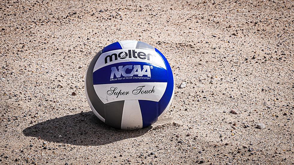 3 Ways UTEP'S New Volleyball Team Could  Play Beach Volleyball