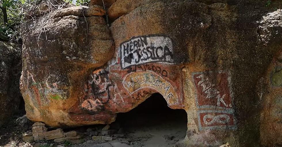 This Creepy Hike In Texas Leads You Through an Abandoned Zoo