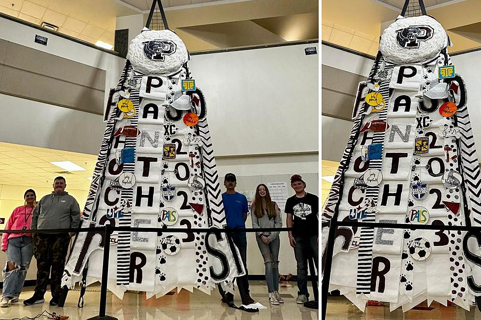 Texas High School Students Create 18 ft. Homecoming Mum