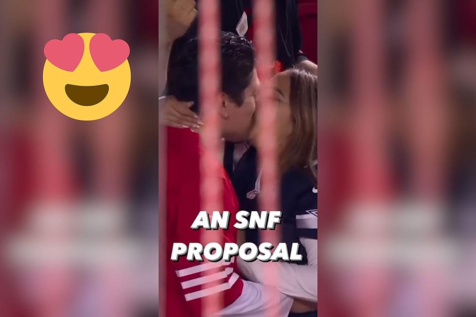 The 49ers Fan Who Proposed During The SNF Game Is From El Paso