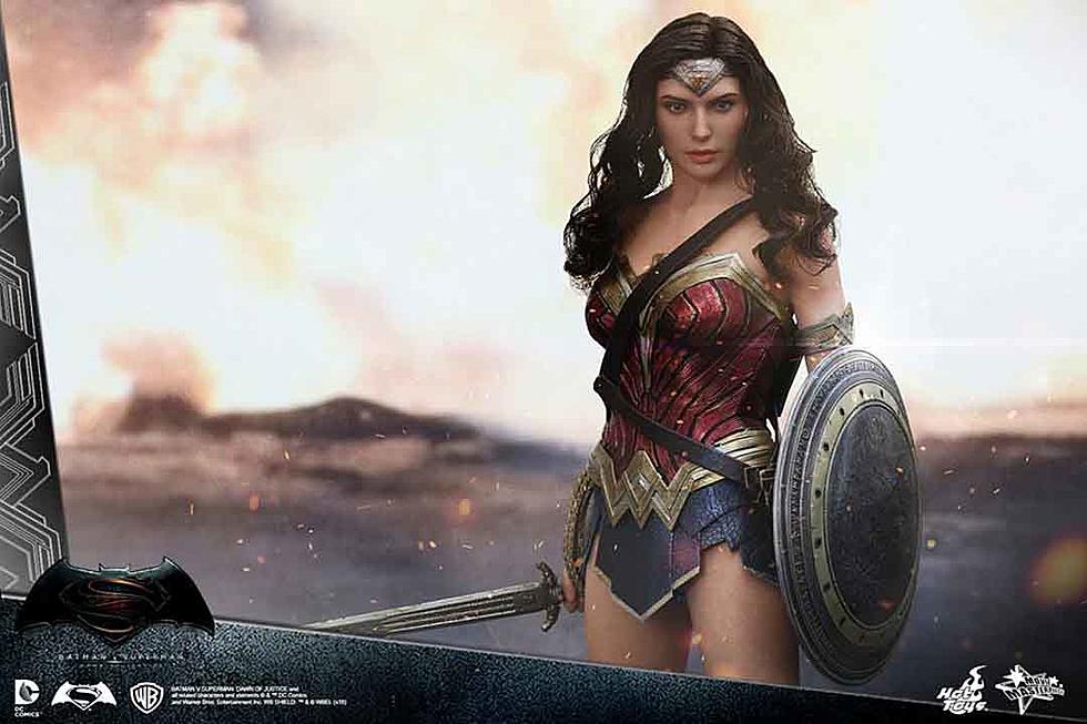 Wonder Woman Arrives to Keep Hot Toys’ World of Toy Men in Check
